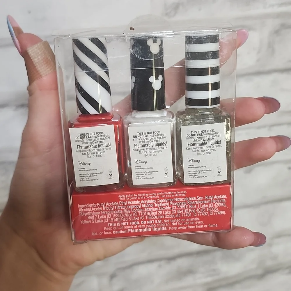 Disney Mickey Mouse Limited Edition Make Up 2018 Collection